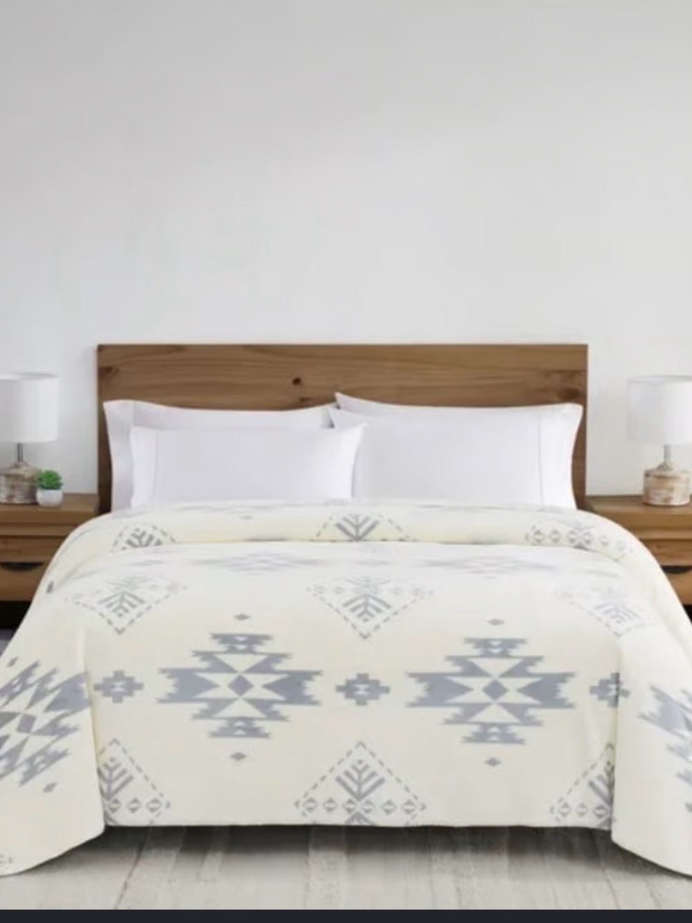 Pendleton Cream Comforter with Light Gray Geometric Pattern